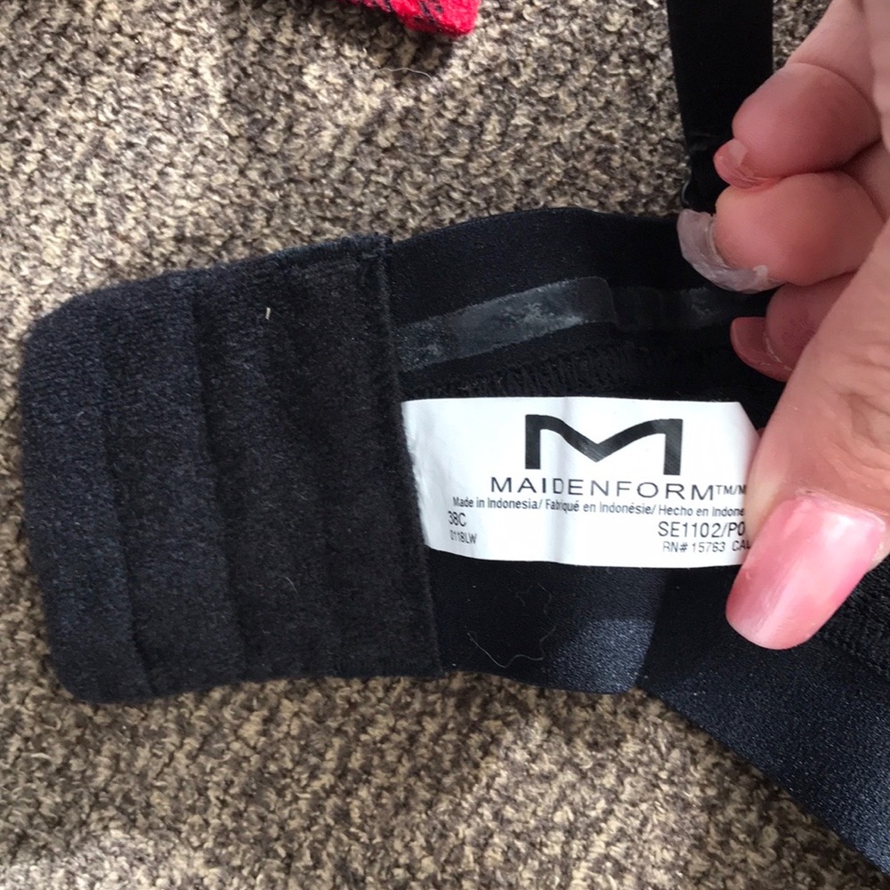 Maidenform Bra 38c - image 5